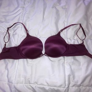 NWOT Victoria’s Secret Bombshell Plunge Push Up Bra
